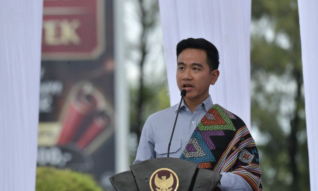 Kepala Bakom Pemerintah Ajak Hormati Lembaga Negara di Tengah Polemik Gibran