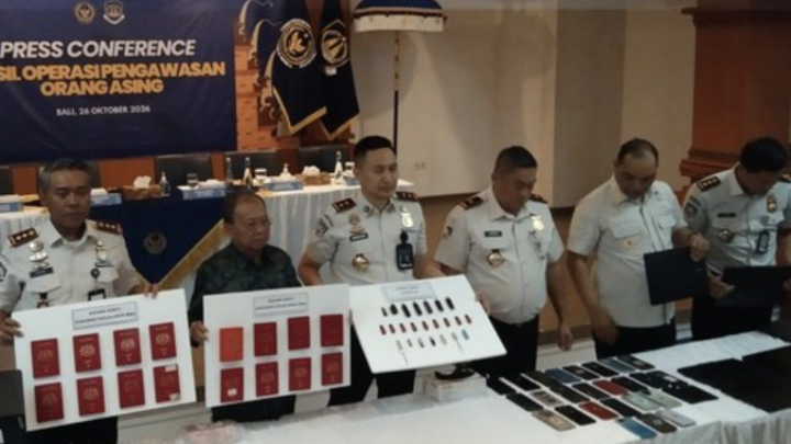 Imigrasi Bali Bongkar Markas Pinjol Ilegal, 17 WNA Malaysia dan Singapura Diamankan