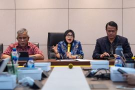 Kemenkop Dorong Koperasi Merah Putih Jadi Penggerak Ekosistem Peternak Ayam dan Telur