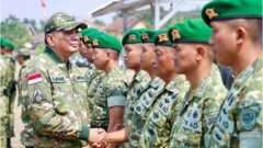 Menhan Sjafrie Tekankan Kesiapsiagaan Yonif TP Hadapi Karhutla dan Lindungi Masyarakat