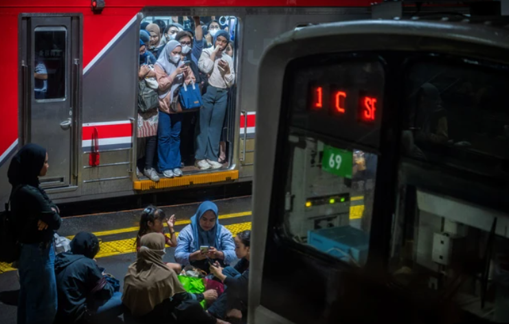 Menhub carikan Solusi untuk penuhi kebutuhan gerbong KRL