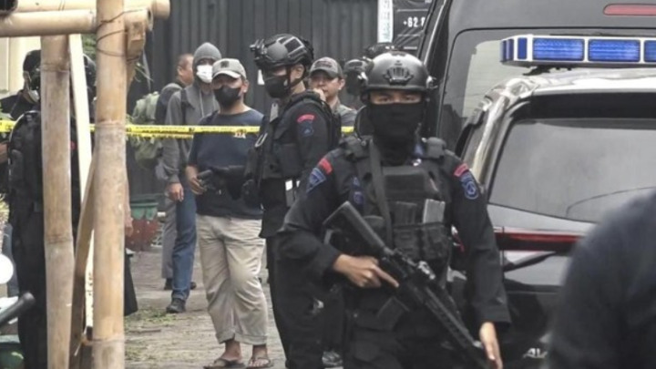 Densus 88 Tangkap 11 Orang Terkait Dugaan Jaringan Terorisme